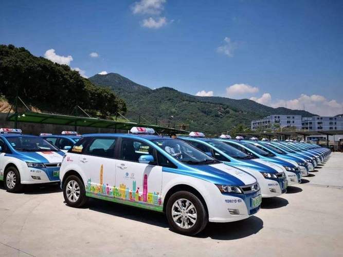 深圳市鹏程电动汽车出租有限公司 绿色出行先锋，出租车行业新标杆